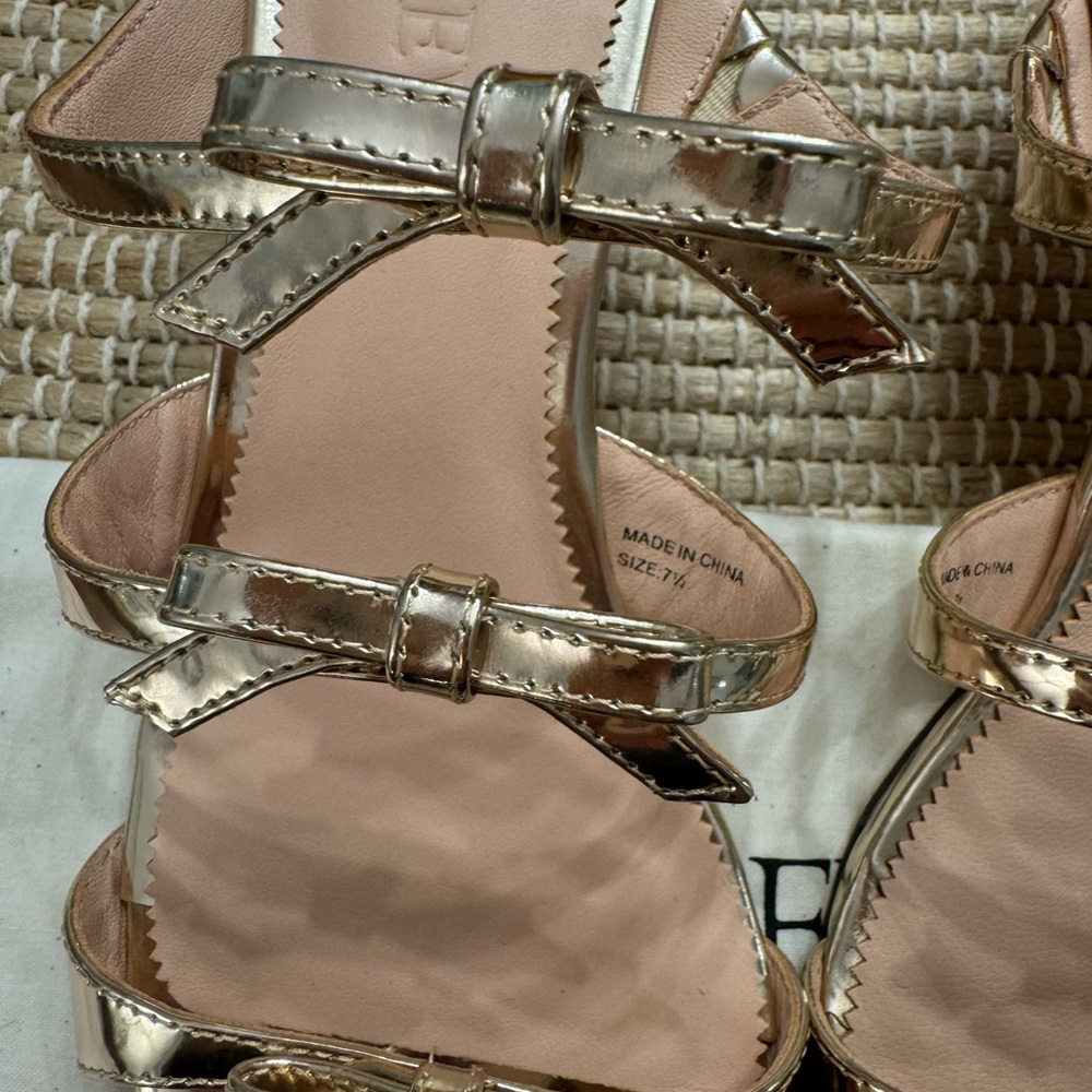 NWT J. Crew Zadie Triple Bow Gold Metallic Kitten Heels - Picture 6 of 9